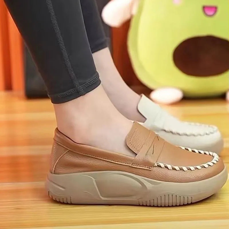 Mocassim Anatômico Feminino de Couro | FashionEase