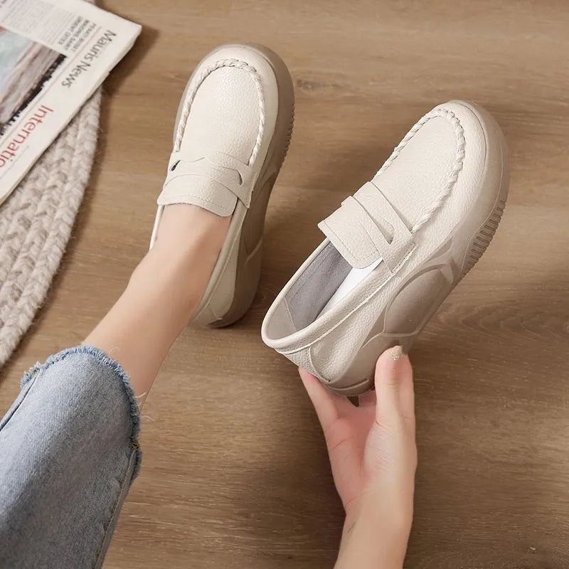 Mocassim Anatômico Feminino de Couro | FashionEase
